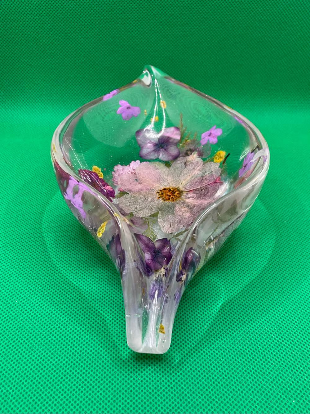 Soap dish with drain spout.